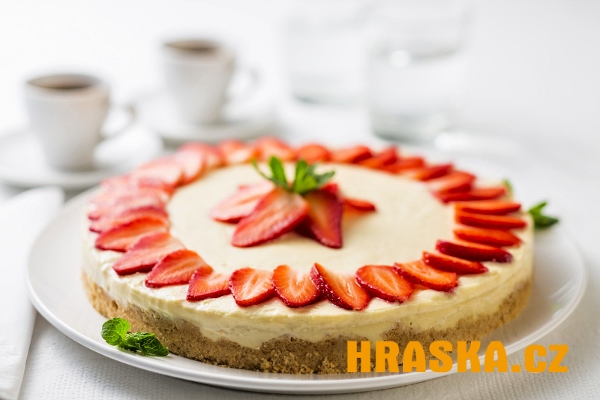 Vanilkový Cheesecake s jahodami